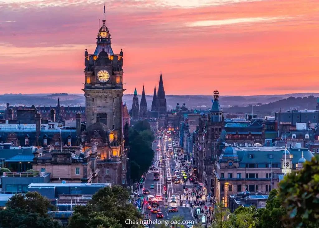 Calton Hill in Edinburgh: Guide to Visiting the Park and its Viewpoints - Imagen 1