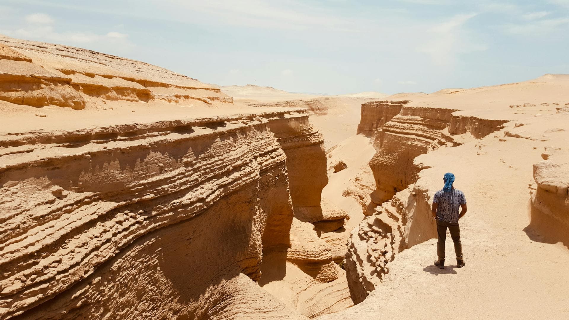 The Canyon of the Lost is a spectacular geological formation about 600 meters deep and 5 km long, located in the Ocucaje desert, southwest of the city of Ica.