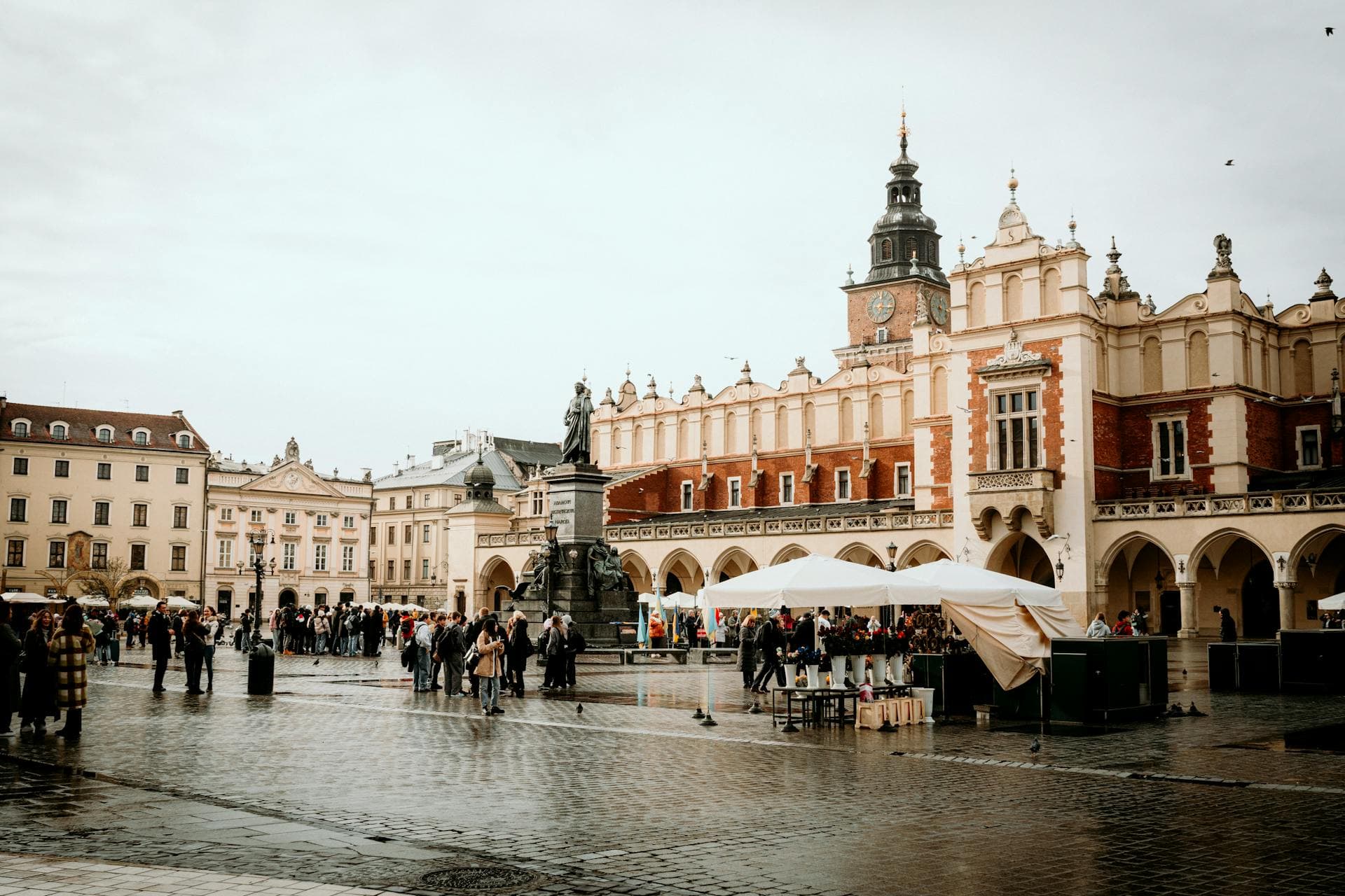 Krakow Travel Guide 2026: What to See in Poland’s Most Beautiful City