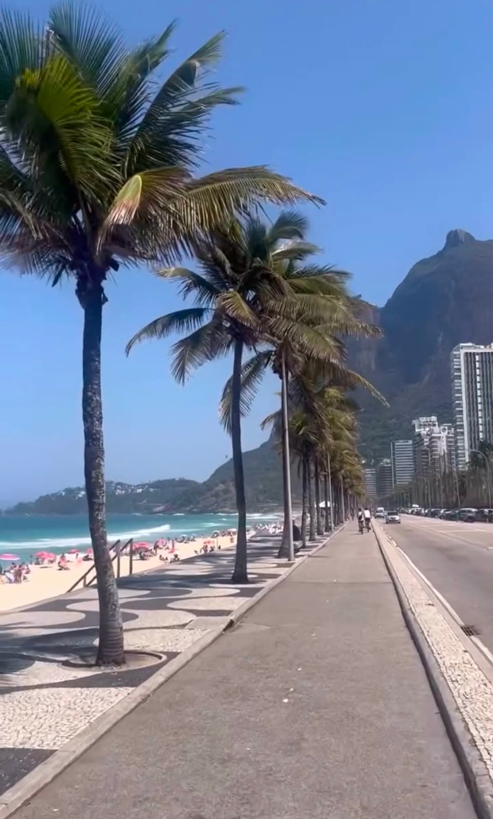 Recorrer Río de Janeiro en bicicleta: barrios, costa y uno de los tramos más increíbles del mundo - Imagen 5