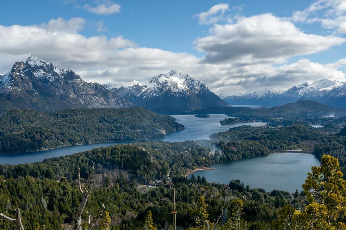 Guía completa para visitar el Cerro Campanario en Bariloche - Imagen 1