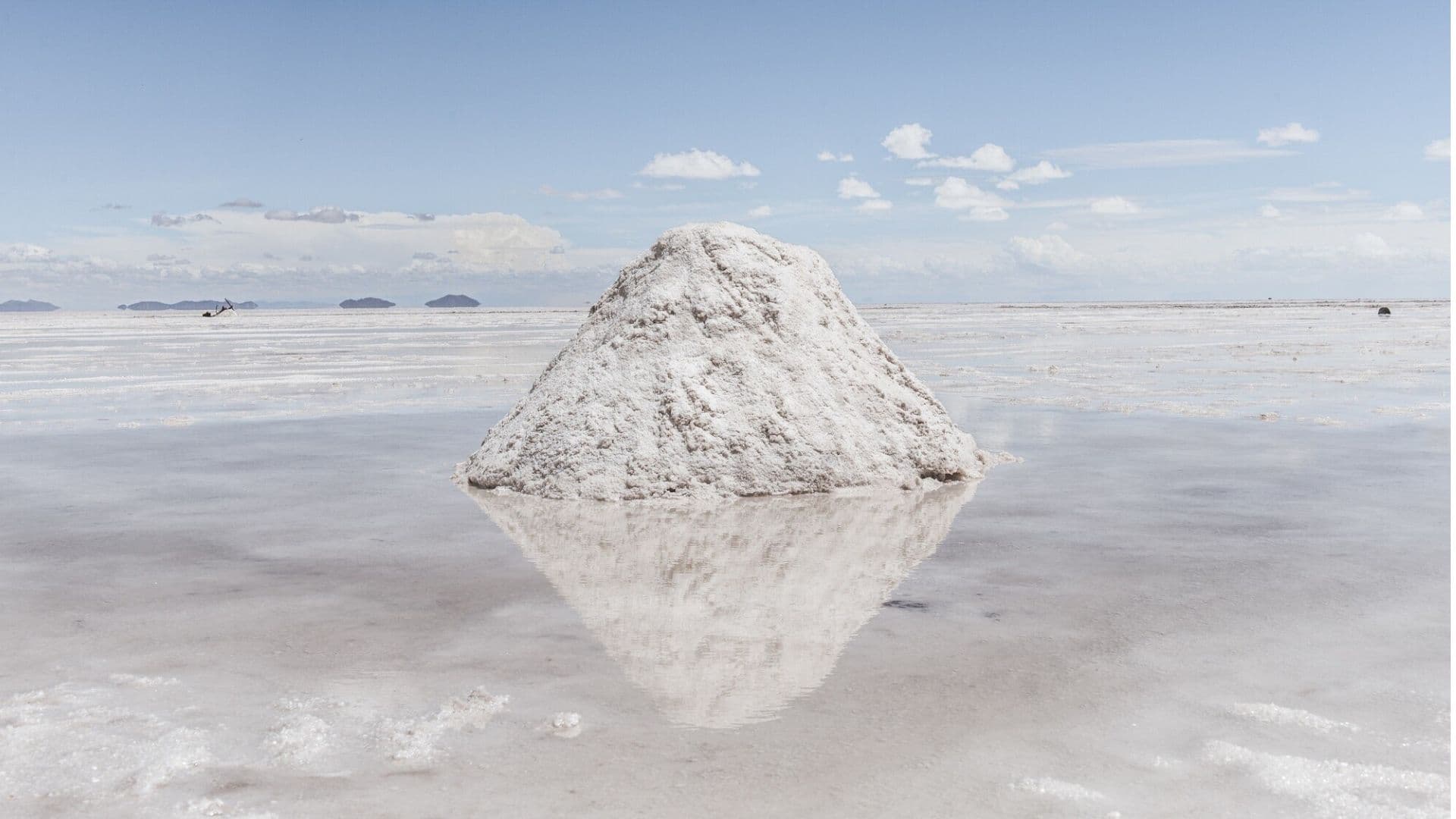 Salar de Uyuni: el desierto de sal más grande del mundo en Bolivia