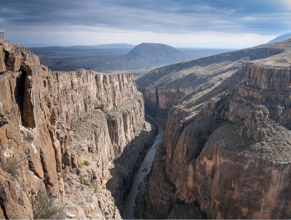 Peguis Canyon, Mexico.