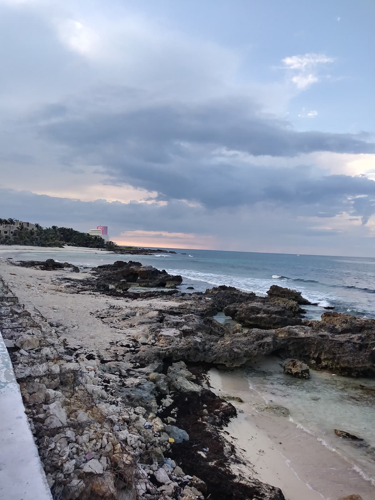 Isla Mujeres Travel Guide 2026: Best Beaches, Golf Carts, and Tips - Imagen 5