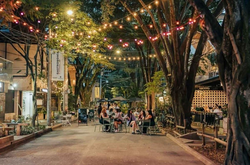Night view of the streets of El Poblado, Medellín, Colombia.
