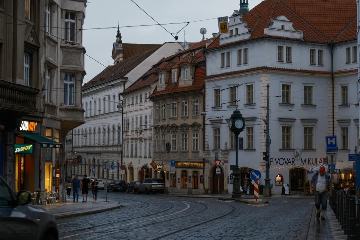 Prague Travel Guide 2026: Must-See, Itineraries, and Expert Tips - Imagen 1