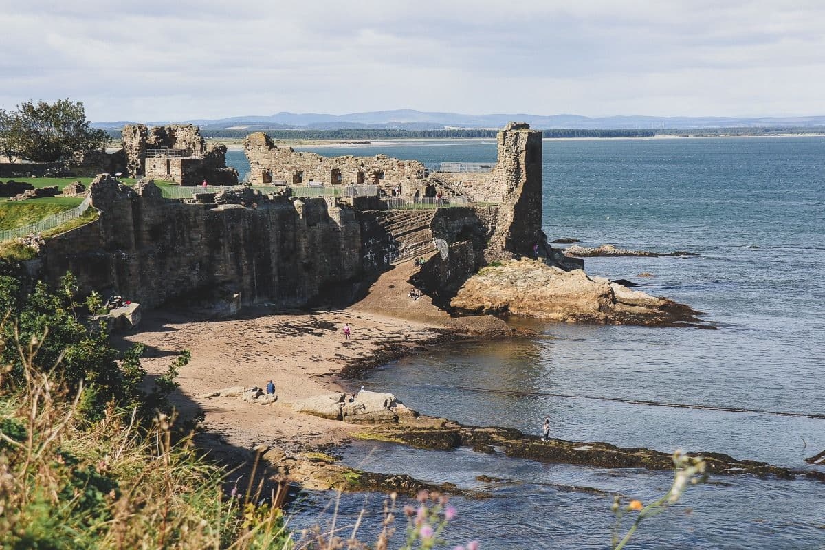 Guía de Saint Andrews: Qué ver en la cuna del golf y la historia escocesa - Imagen 1