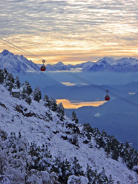 Complete Guide to Visiting Cerro Otto in Bariloche 2026: Cable Car, Trails, and Revolving Cafeteria - Imagen 14