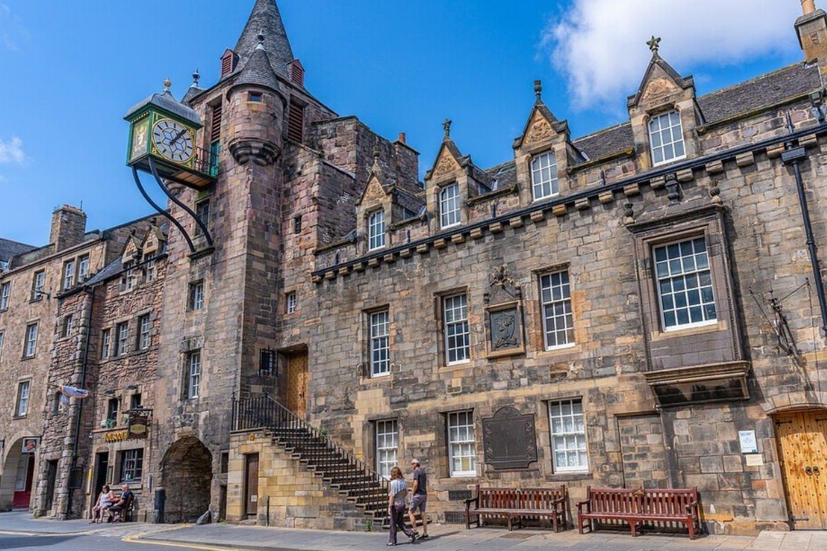 The Tolbooth Tavern, Edinburgh, Scotland.