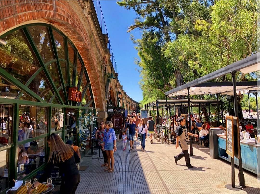 Paseo de la Infanta (Los Arcos de Palermo), Buenos Aires.