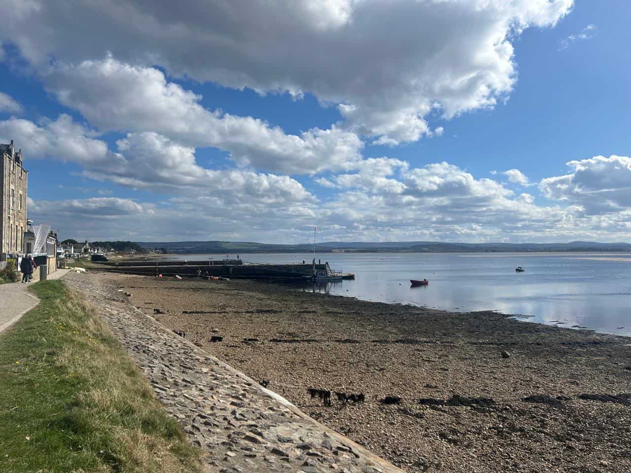Things to See in Findhorn: Beach, Seals, and Scotland's Ecovillage - Imagen 3