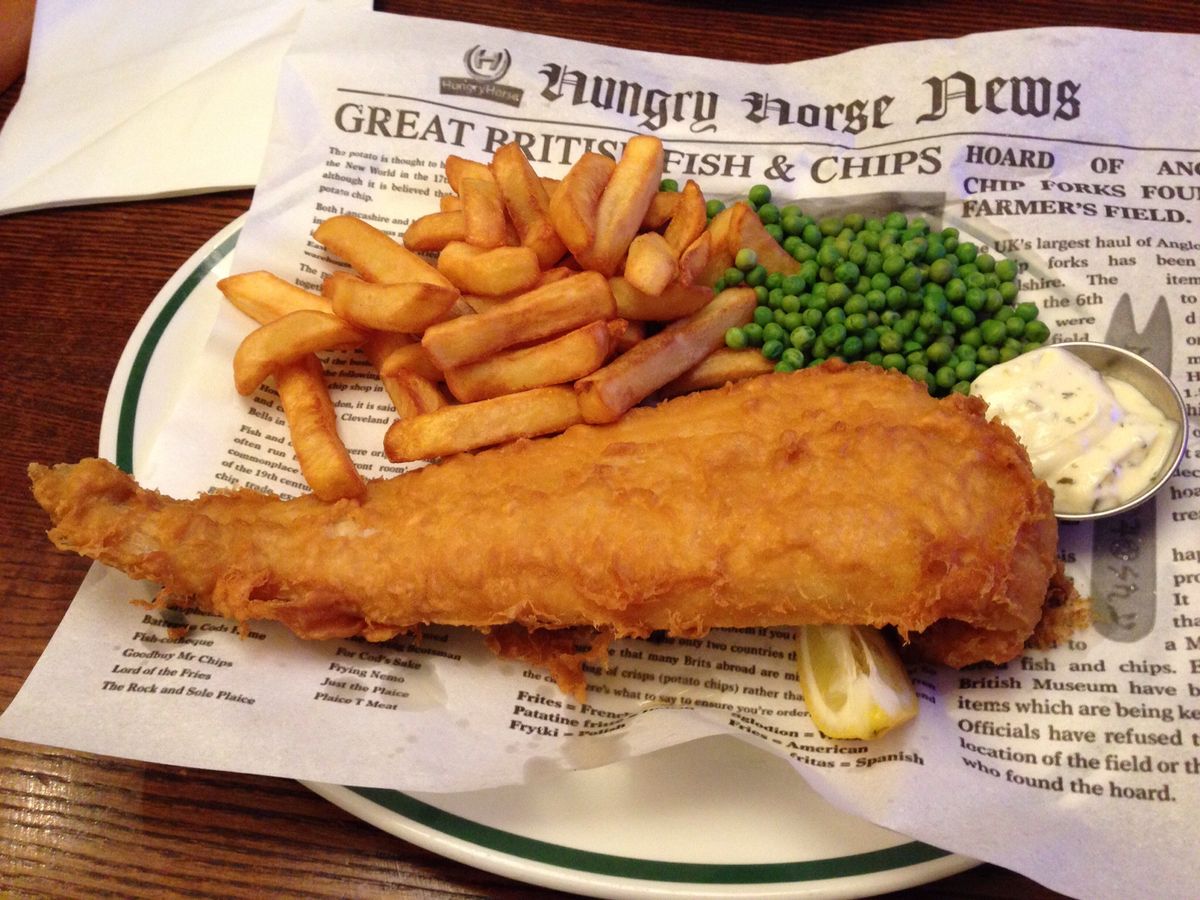 Fish & chips, a classic and traditional dish of British gastronomy.