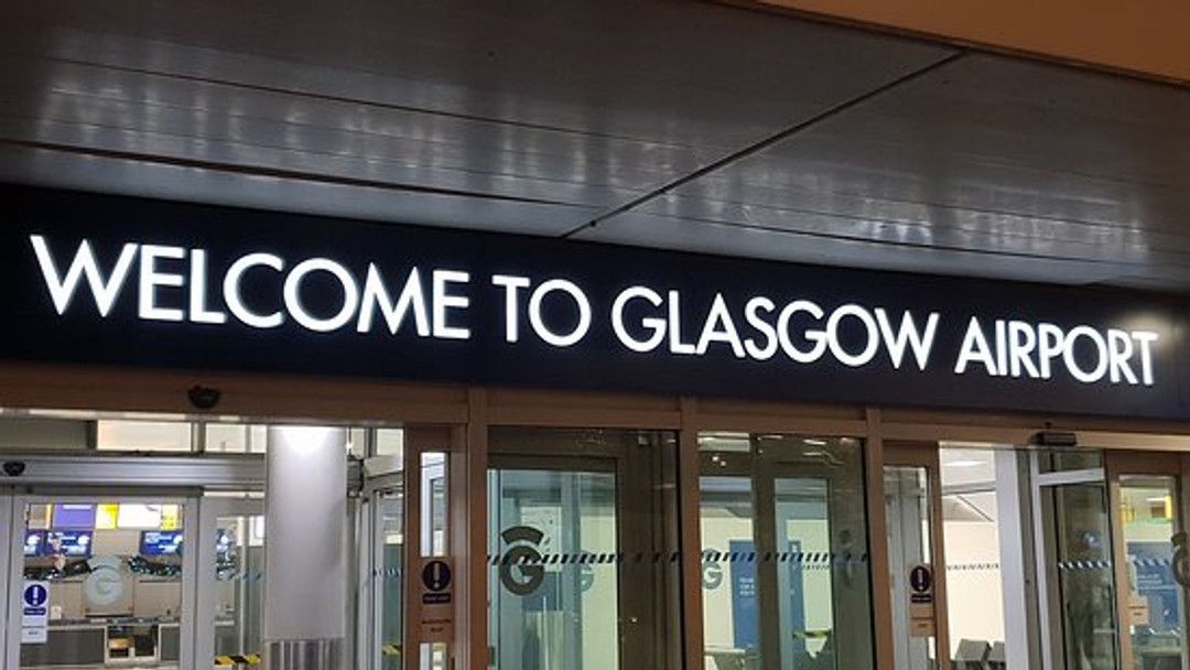 Como ir do Aeroporto de Glasgow ao Centro: Preços e Horários 2026