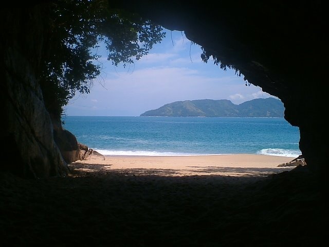 Gruta das Choronas (Cueva de las Lloronas), Ubatuba.