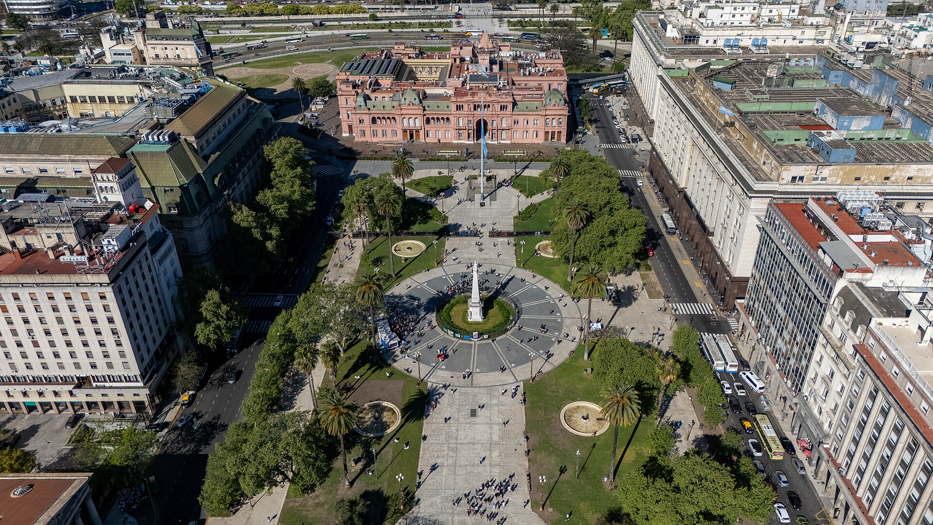 Panoramic view of Plaza de Mayo with Casa Rosada in the background in Buenos Aires.
