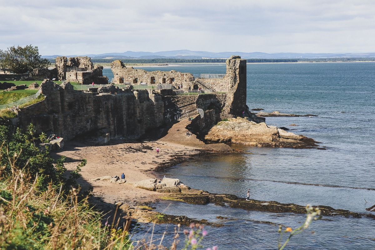 Saint Andrews Guide: What to See in the Home of Golf and Scottish History - Imagen 1
