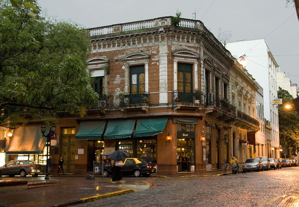 Zona de Plaza Dorrego en San Telmo, Buenos Aires.